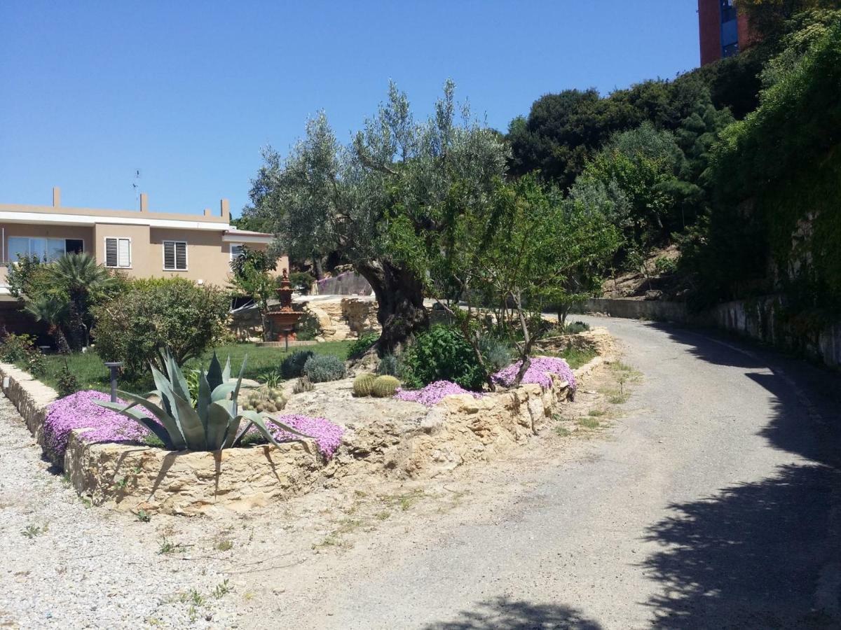 Le Castella B&B Restaurant Bagian luar foto